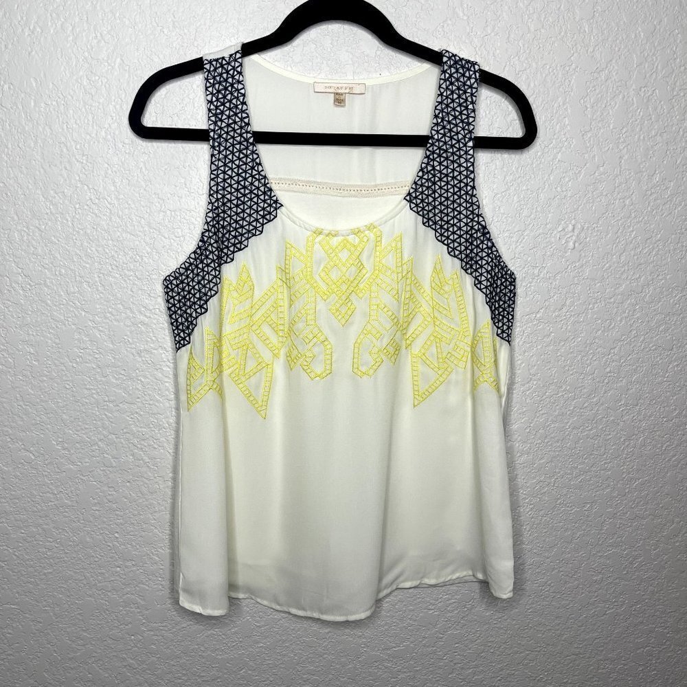 SKIES Are Blue Sherry Off White Embroidered Sleeveless Blouse‎ Size M